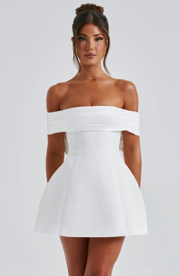 SYVIA Ladina Classic Dress